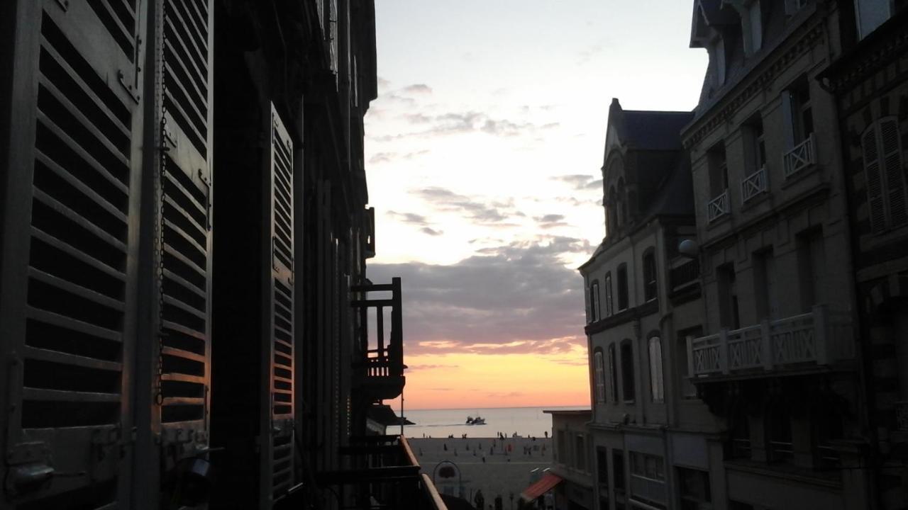 Ferienwohnung Trouville Centre 2 Pieces Balcon Sur Plage A 30 Metres Exterior foto